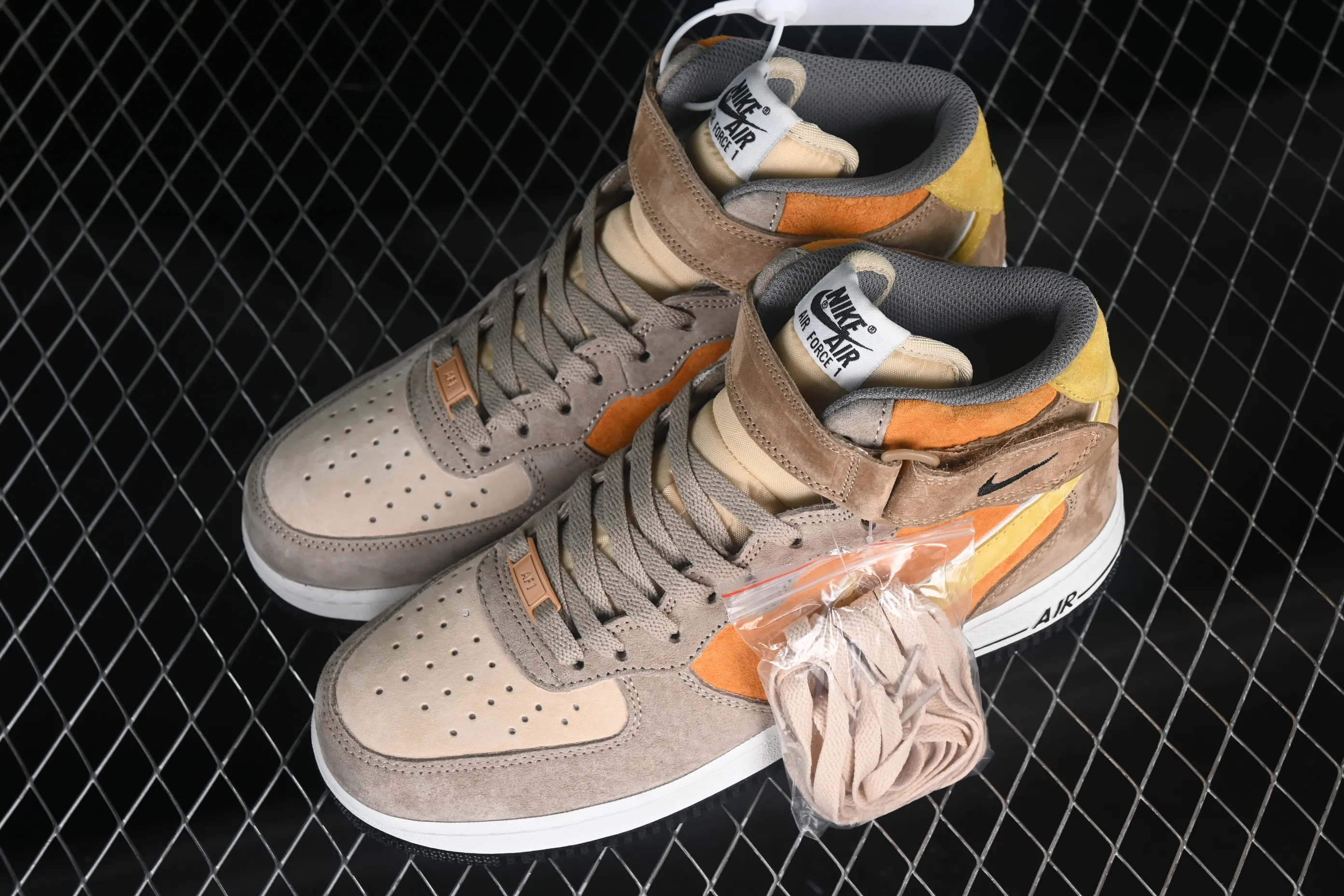 All categories Nk Air Force 1 Air Force series Nk Air Force 1 Mid Air Force mid-top Nk Air Force 1'07 Mid brown Air Force One mid-top casual sneakers CG9908-105